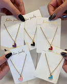 گردنبند دخترانه طرح قلب با رنگهای شاد