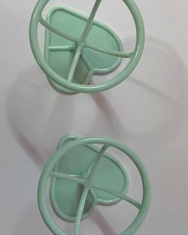 استند آرایشی برای بیوتی بلندر با طراحی زیبا