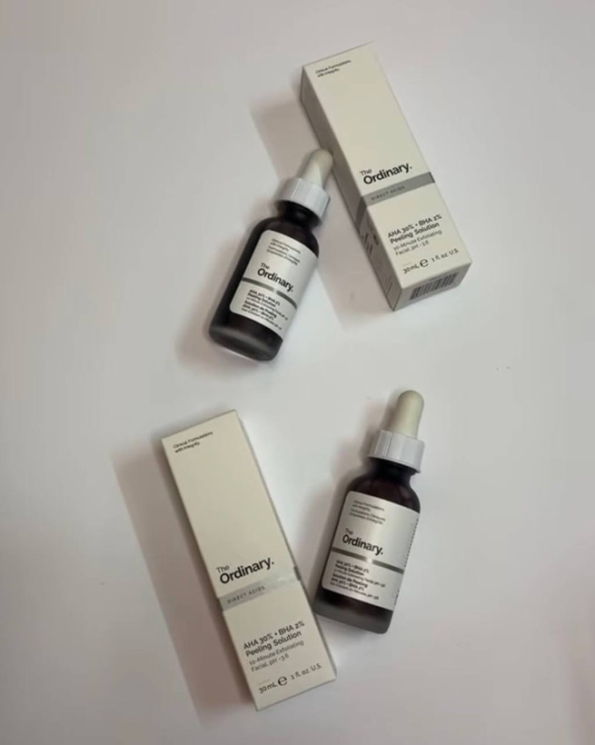 سرم ضد جوش با لایهبرداری ملایم برای پوست صاف